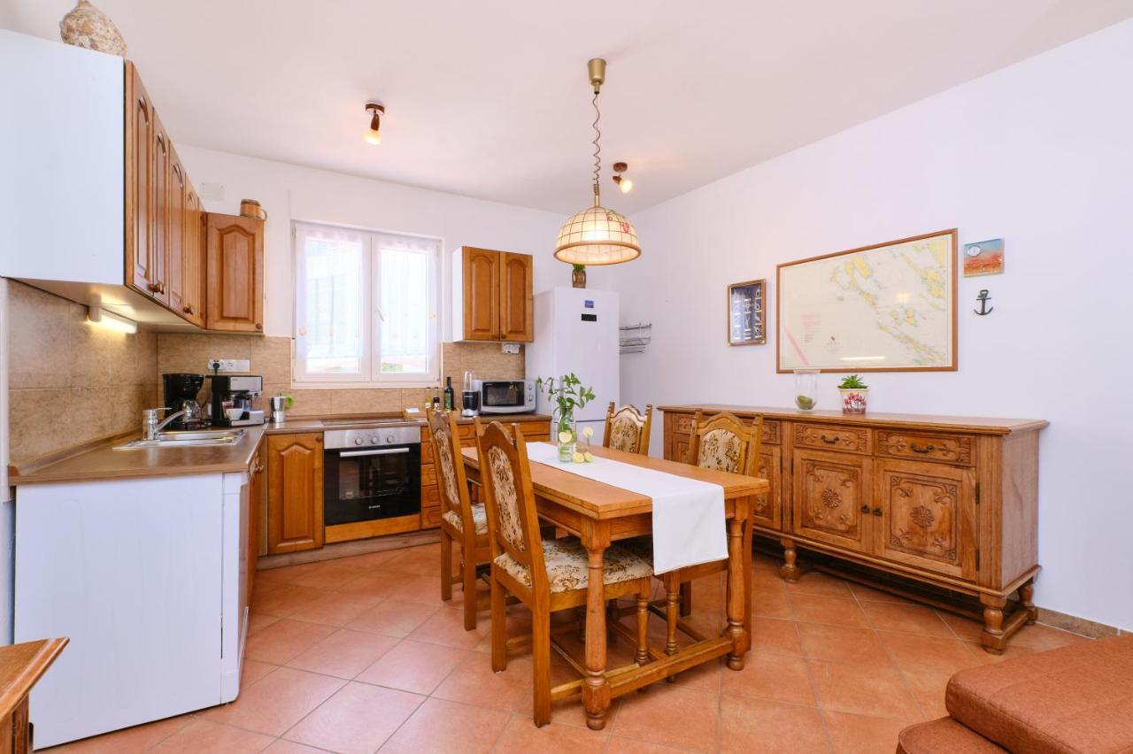 Apartments Antares Мали-Лошинь Экстерьер фото